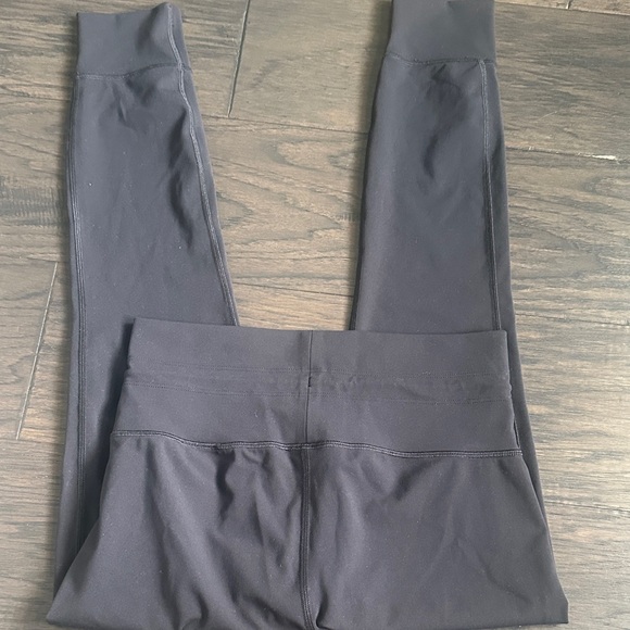 Vuori Black Leggings - Picture 5 of 5